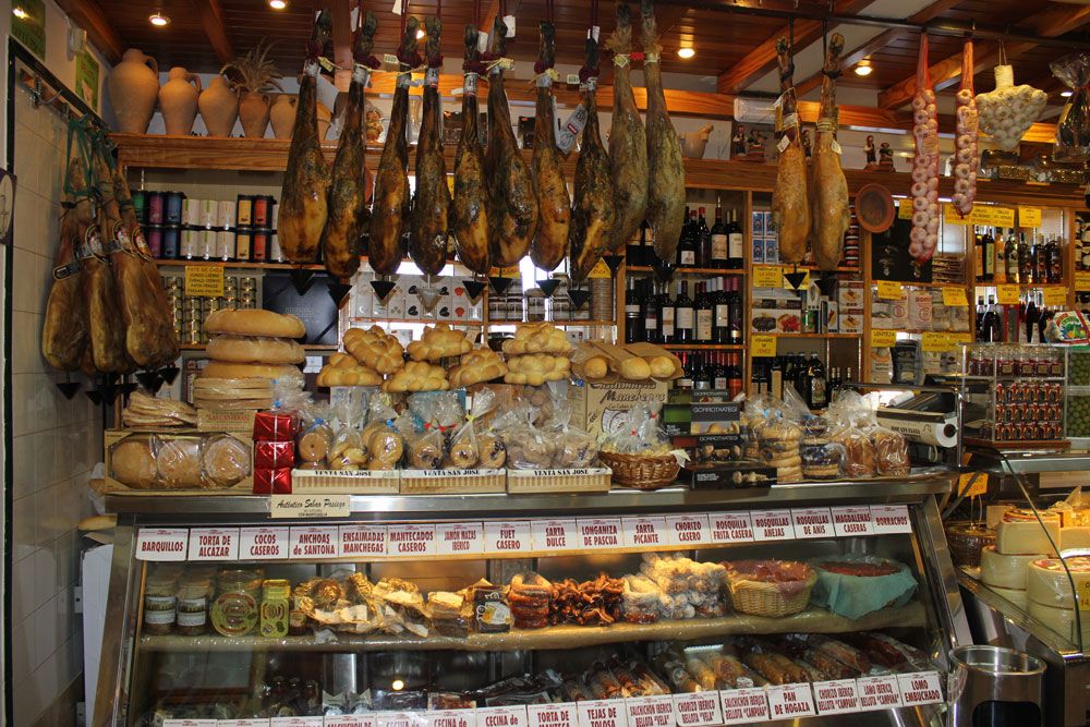 Productos gastronómicos típicos de Castilla La Mancha en Restaurante Venta San José en Zafra de Záncara